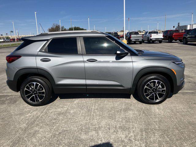 new 2025 Chevrolet TrailBlazer car, priced at $28,311