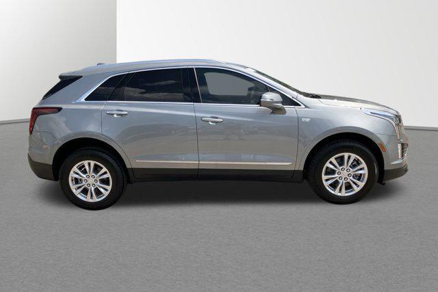 new 2025 Cadillac XT5 car, priced at $44,982