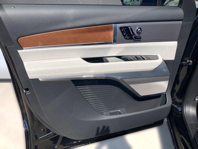 new 2026 Cadillac VISTIQ car, priced at $82,609