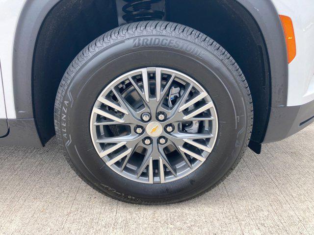 new 2026 Chevrolet Traverse car, priced at $43,511