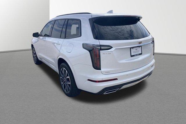 new 2025 Cadillac XT6 car, priced at $62,001