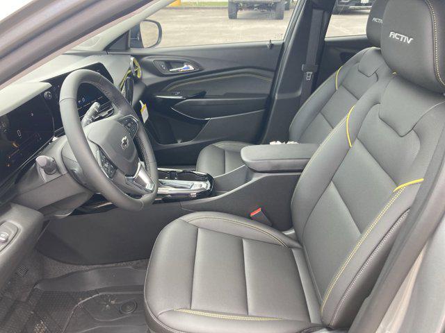 new 2025 Chevrolet Trax car, priced at $27,035