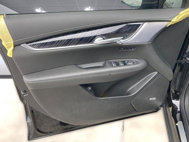 new 2025 Cadillac XT6 car, priced at $60,565