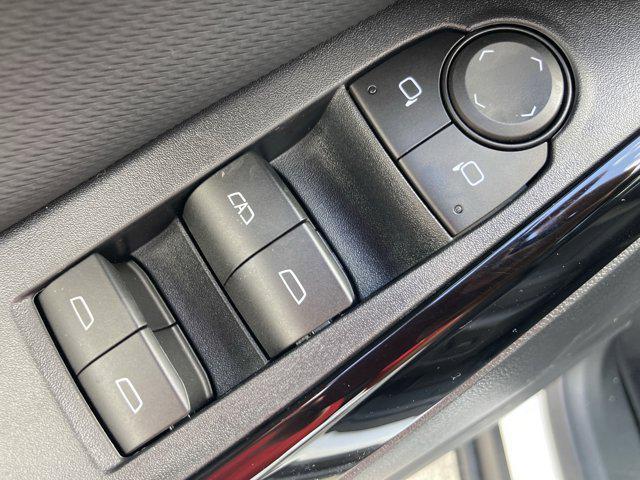 new 2026 Chevrolet Equinox car, priced at $31,961
