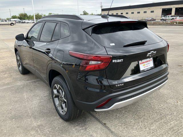 new 2025 Chevrolet Trax car, priced at $25,080