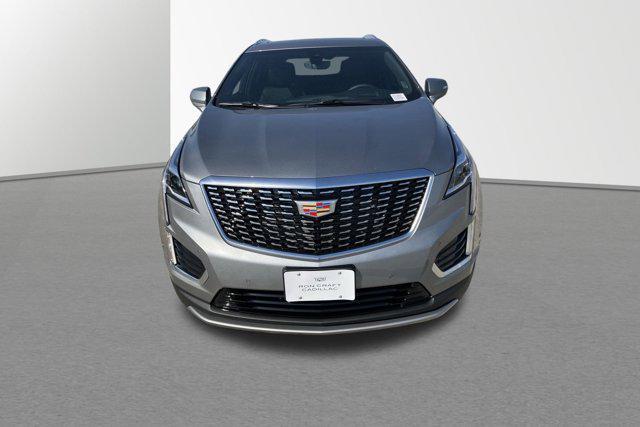 new 2025 Cadillac XT5 car, priced at $54,461