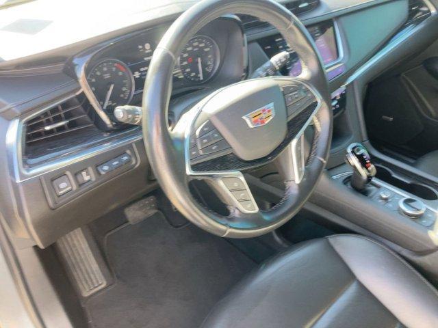 used 2021 Cadillac XT5 car, priced at $18,999