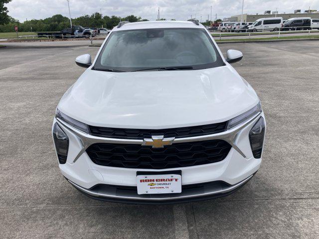 new 2025 Chevrolet Trax car, priced at $25,735