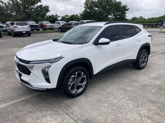 new 2025 Chevrolet Trax car, priced at $25,735