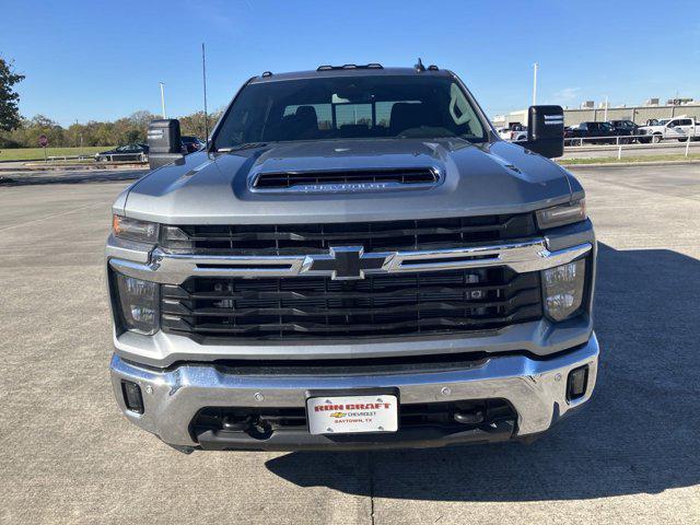 new 2025 Chevrolet Silverado 3500 car, priced at $72,213