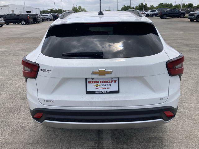 new 2025 Chevrolet Trax car, priced at $25,580