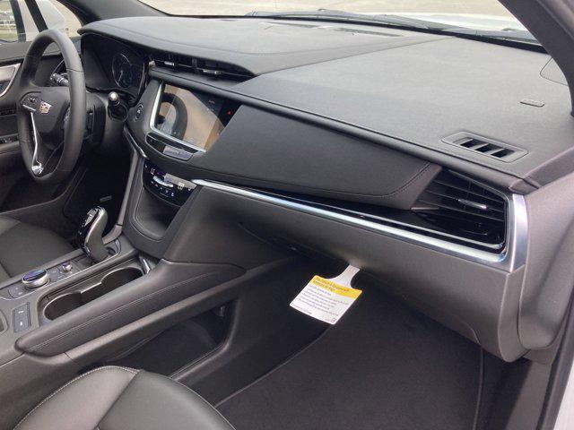 new 2025 Cadillac XT6 car, priced at $47,433