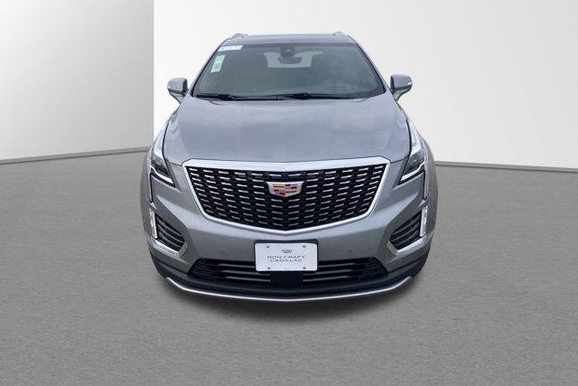 new 2025 Cadillac XT5 car, priced at $54,561