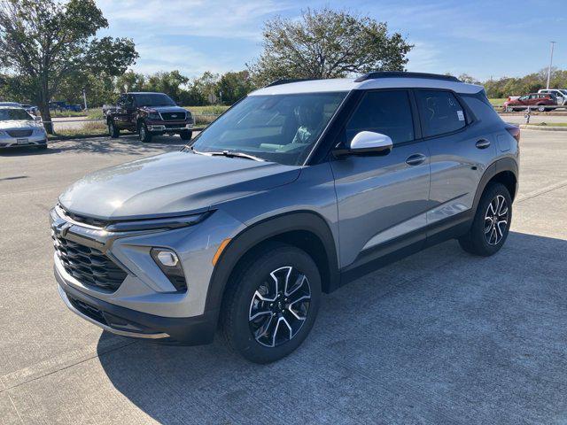 new 2025 Chevrolet TrailBlazer car, priced at $32,421