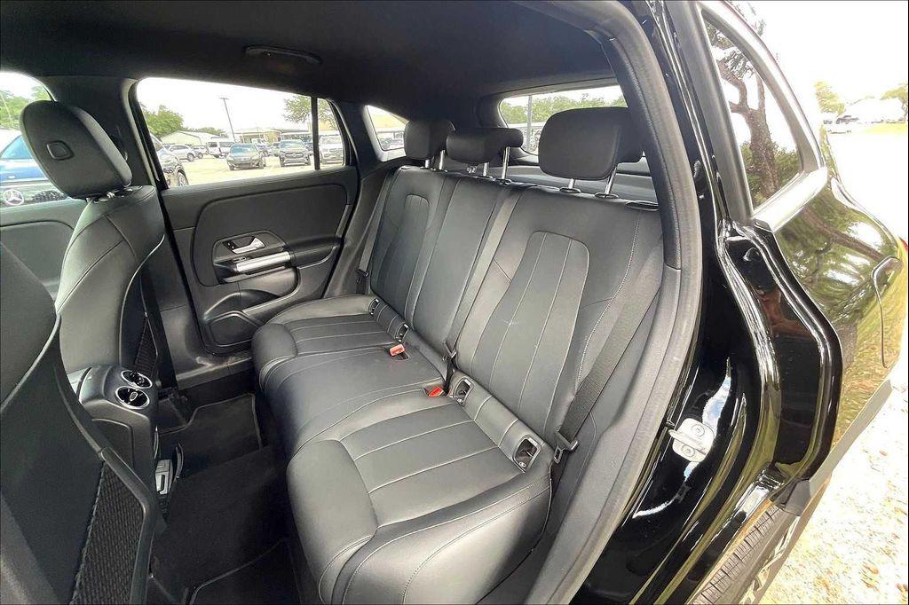 used 2025 Mercedes-Benz GLA 250 car, priced at $39,444