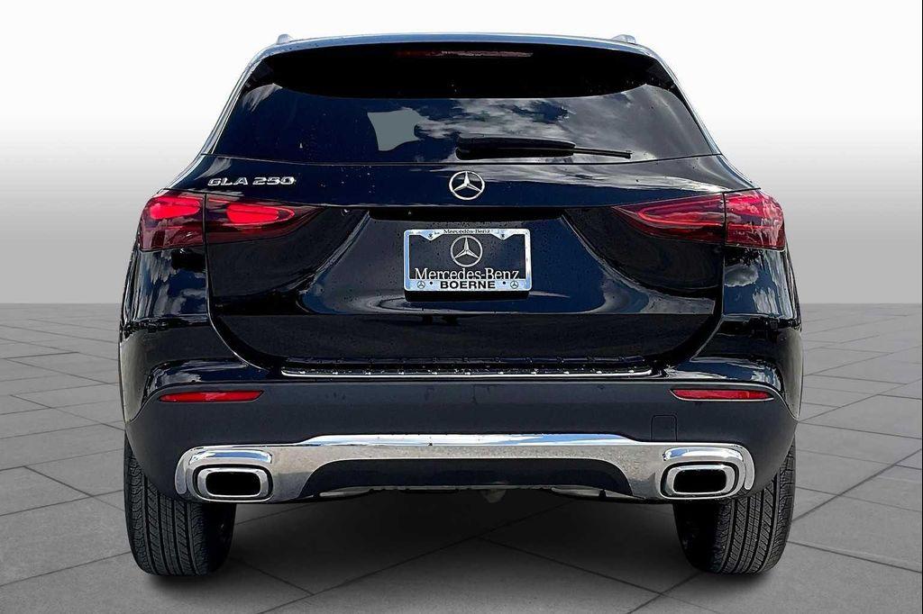 used 2025 Mercedes-Benz GLA 250 car, priced at $39,444