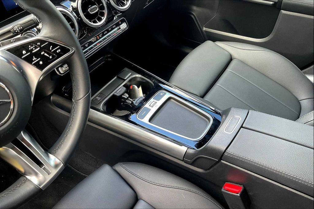 used 2025 Mercedes-Benz GLA 250 car, priced at $39,444