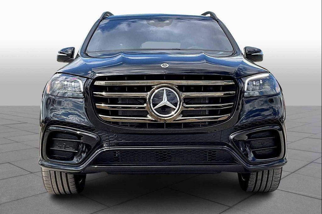 new 2026 Mercedes-Benz GLS 580 car, priced at $125,075