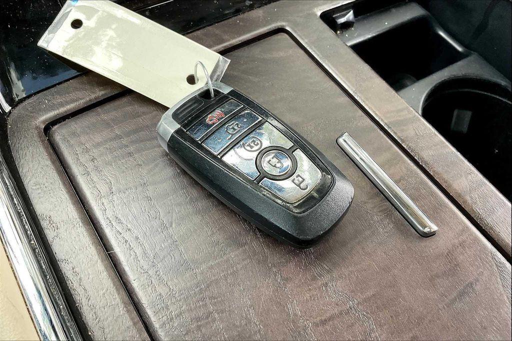 used 2021 Lincoln Navigator car, priced at $37,884