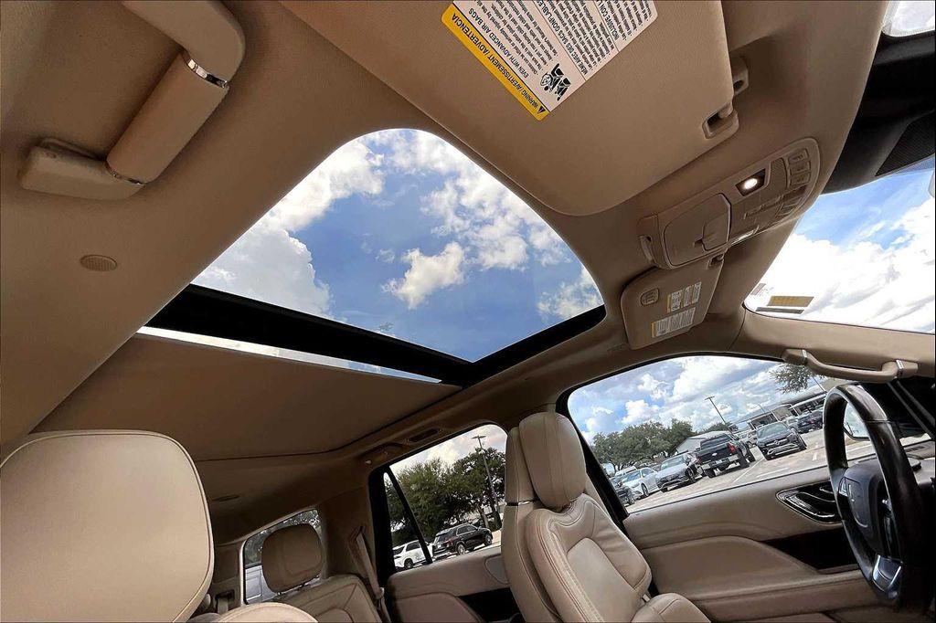 used 2021 Lincoln Navigator car, priced at $37,884