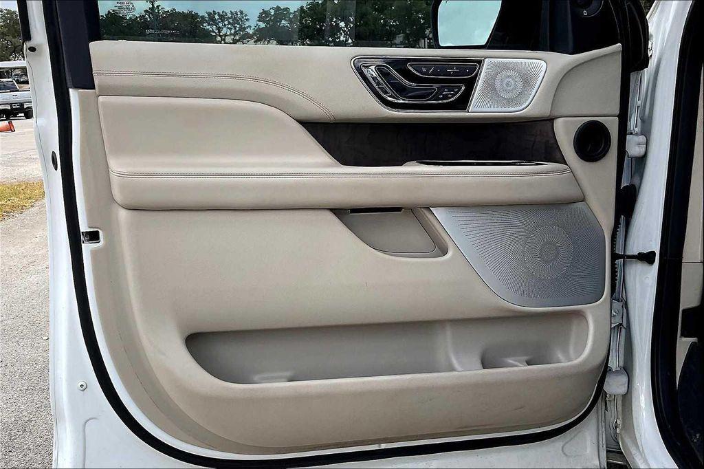 used 2021 Lincoln Navigator car, priced at $37,884