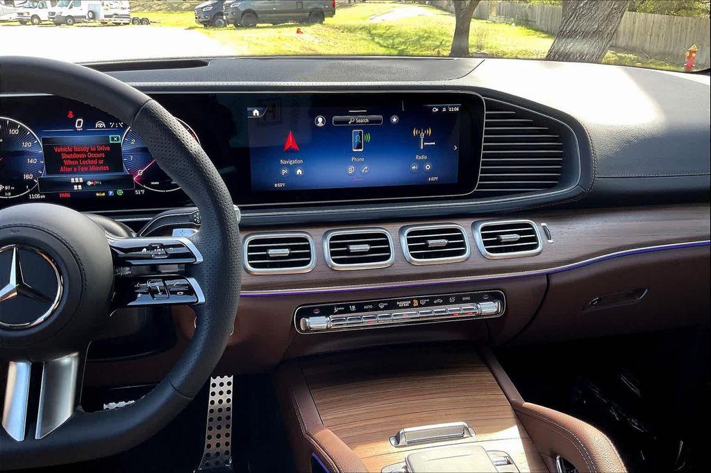 new 2025 Mercedes-Benz GLS 450 car, priced at $98,785