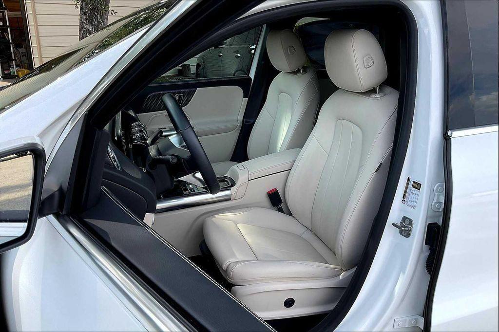 used 2025 Mercedes-Benz GLA 250 car, priced at $39,065