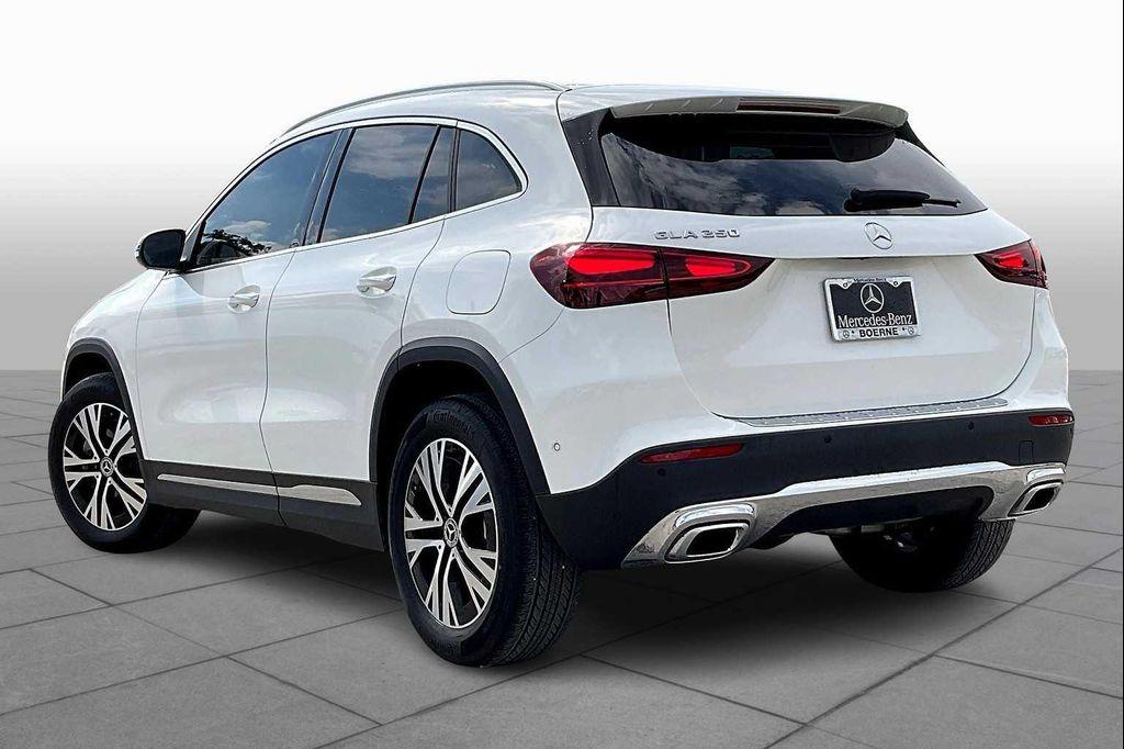 used 2025 Mercedes-Benz GLA 250 car, priced at $39,065