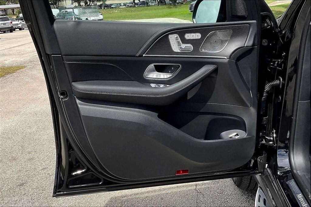 new 2025 Mercedes-Benz GLE 350 car, priced at $73,880