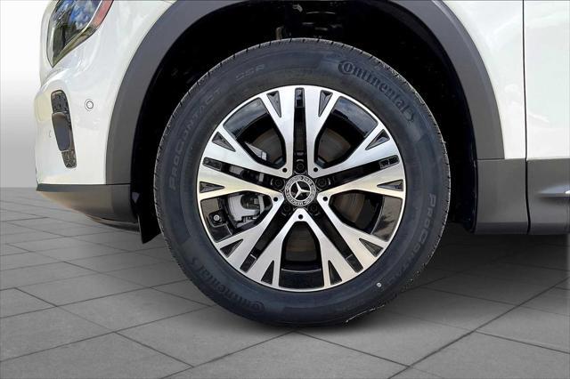 new 2025 Mercedes-Benz GLB 250 car, priced at $47,145