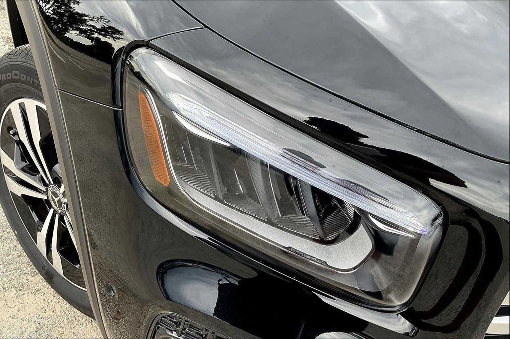 new 2025 Mercedes-Benz GLB 250 car, priced at $49,595