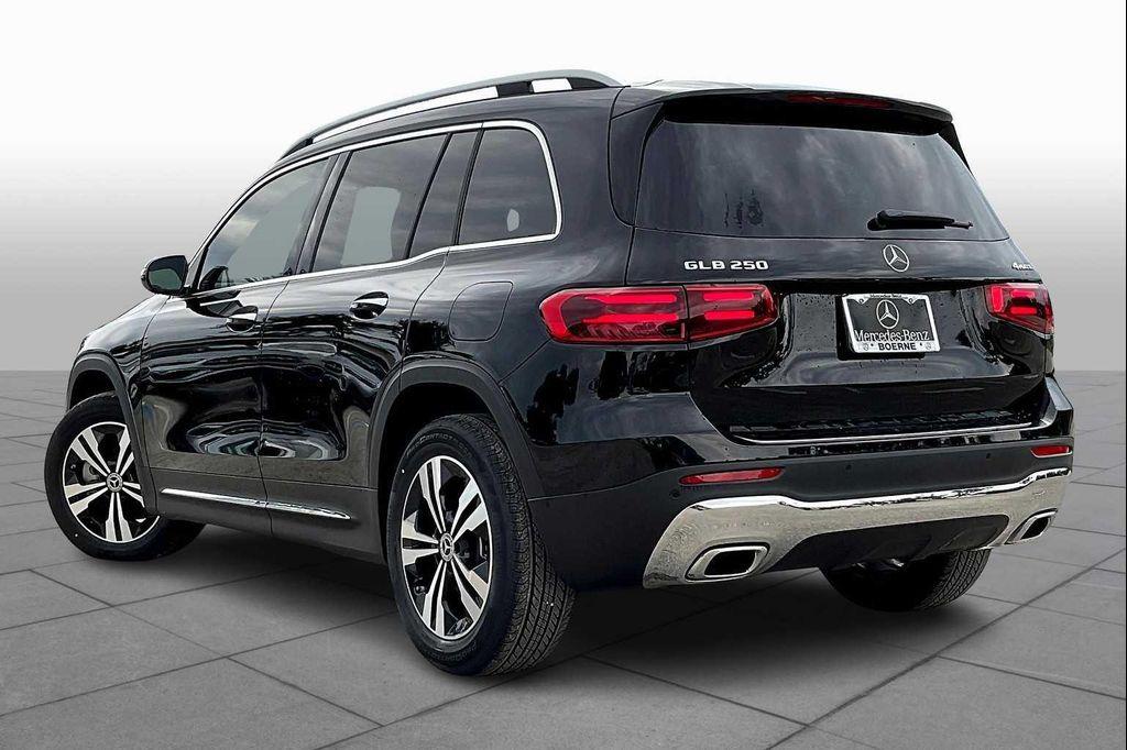 new 2025 Mercedes-Benz GLB 250 car, priced at $49,595