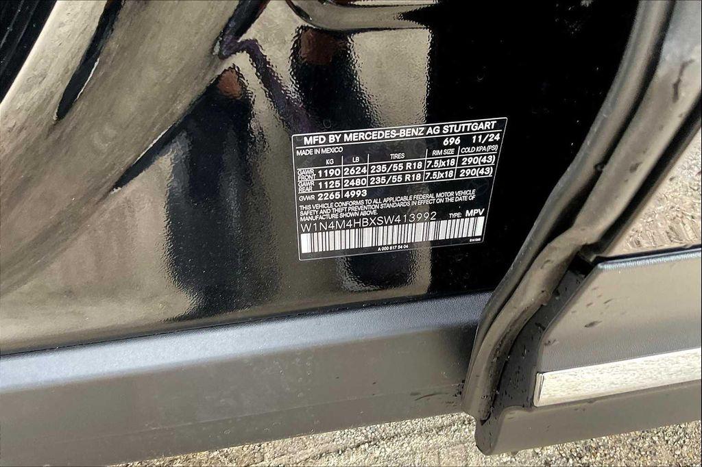 new 2025 Mercedes-Benz GLB 250 car, priced at $49,595