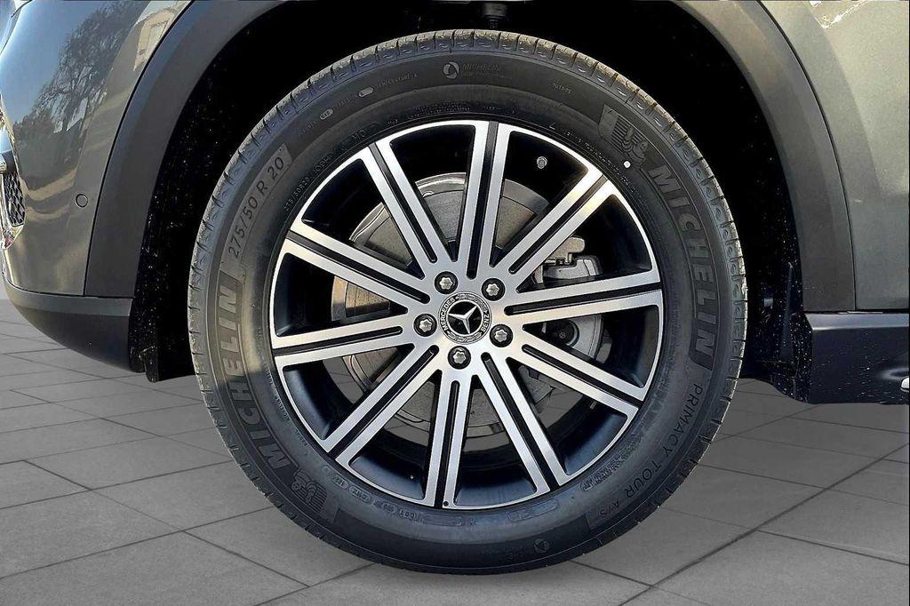 new 2025 Mercedes-Benz GLE 350 car, priced at $69,225