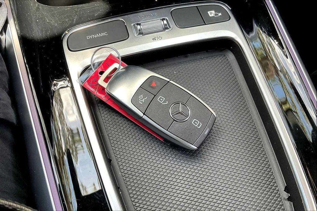 used 2025 Mercedes-Benz GLB 250 car, priced at $39,455