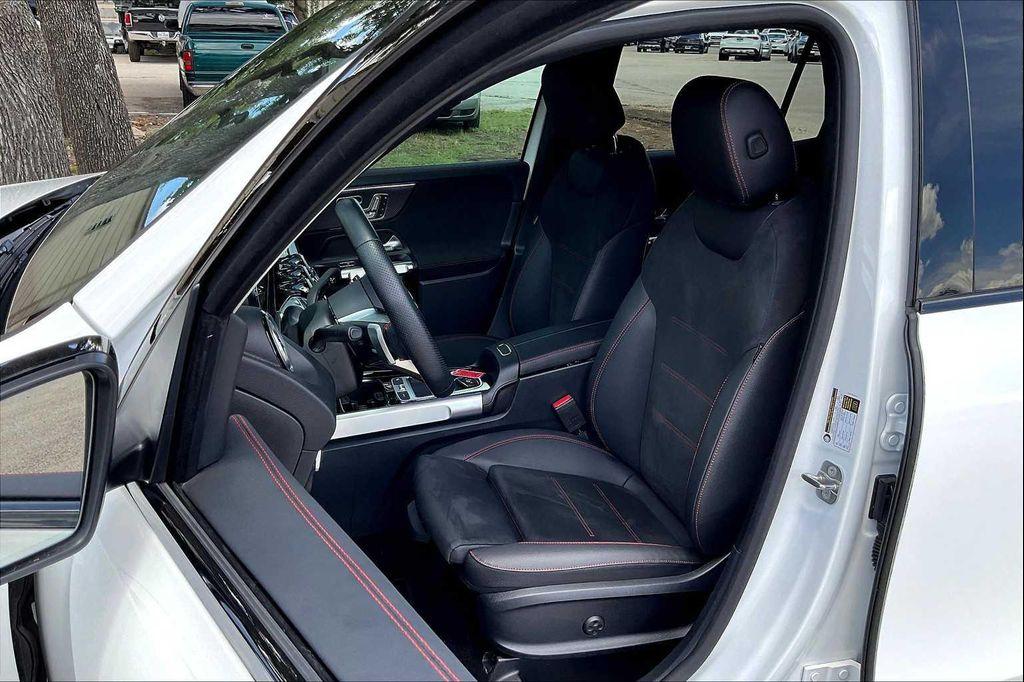 used 2025 Mercedes-Benz GLB 250 car, priced at $39,455