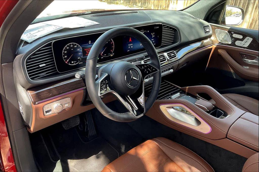 new 2025 Mercedes-Benz GLE 450 car, priced at $91,360