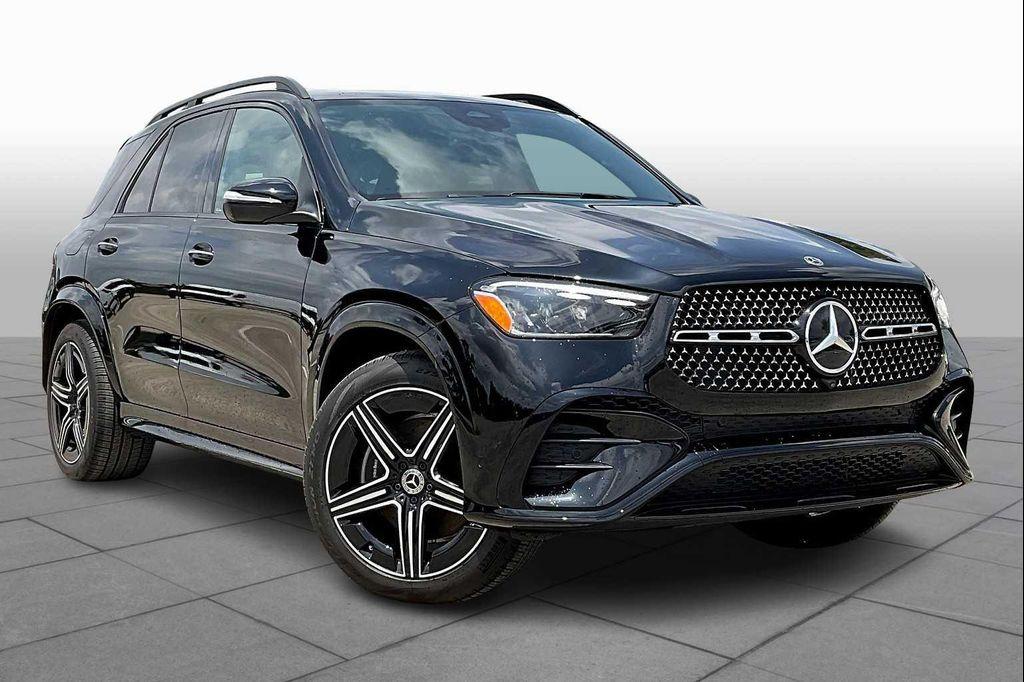 new 2025 Mercedes-Benz GLE 450 car, priced at $80,000