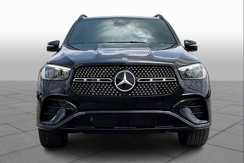 new 2025 Mercedes-Benz GLE 450 car, priced at $80,000