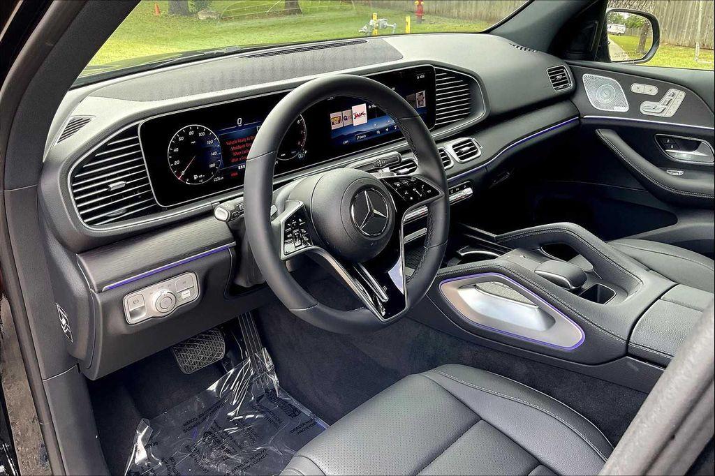 new 2025 Mercedes-Benz GLE 450 car, priced at $80,000