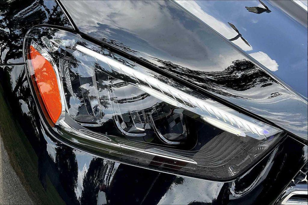 new 2025 Mercedes-Benz GLE 450 car, priced at $80,000
