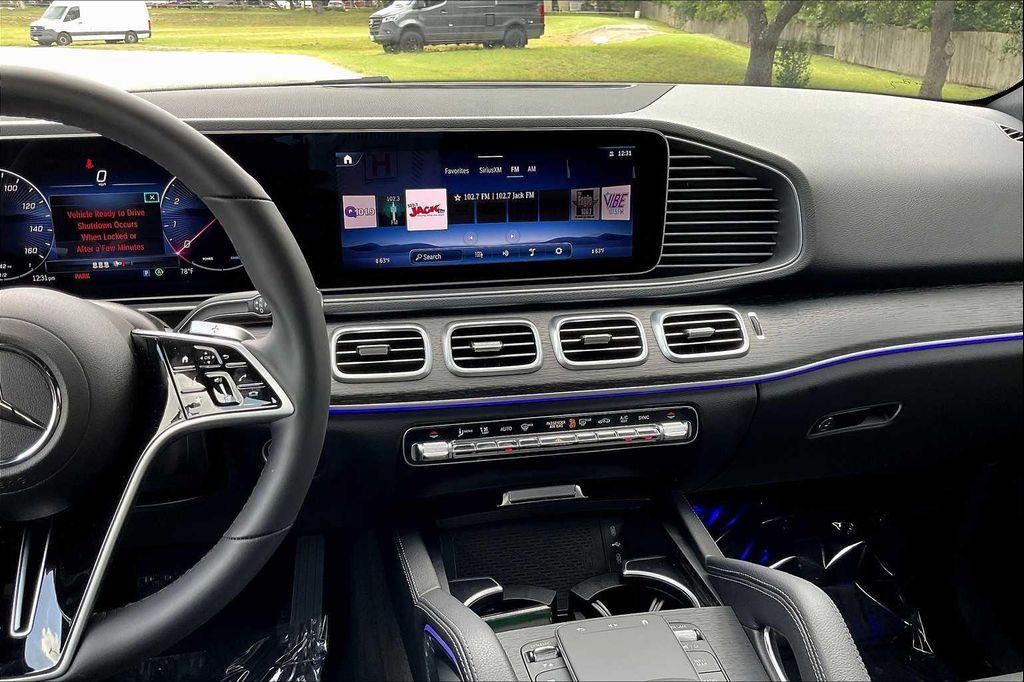 new 2025 Mercedes-Benz GLE 450 car, priced at $80,000