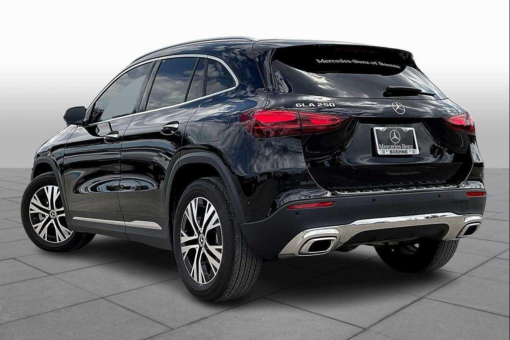 used 2025 Mercedes-Benz GLA 250 car, priced at $38,777