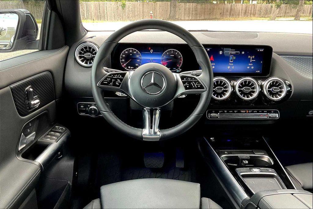 used 2025 Mercedes-Benz GLA 250 car, priced at $38,777