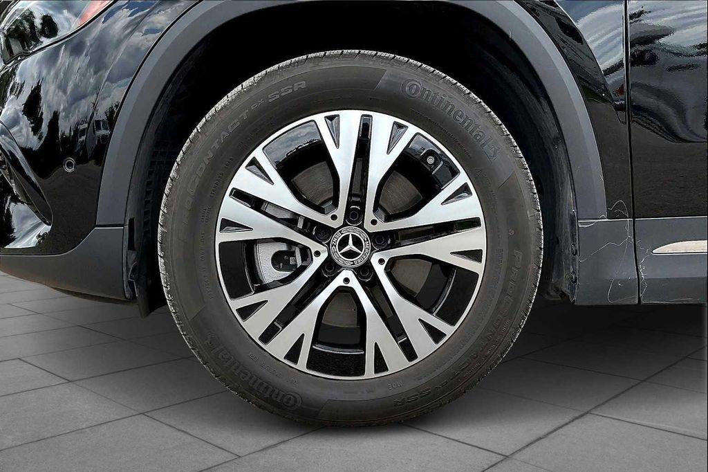 used 2025 Mercedes-Benz GLA 250 car, priced at $38,777