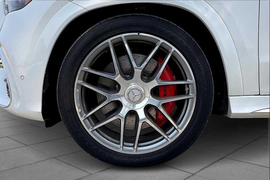 new 2025 Mercedes-Benz AMG GLE 63 car, priced at $145,100