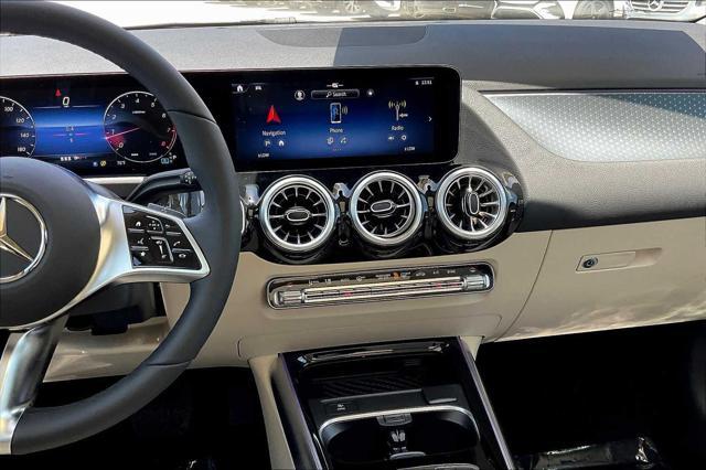 new 2025 Mercedes-Benz GLA 250 car, priced at $51,180