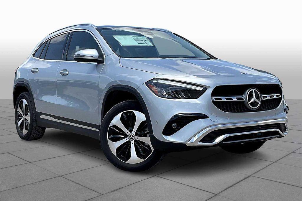 new 2025 Mercedes-Benz GLA 250 car, priced at $51,180