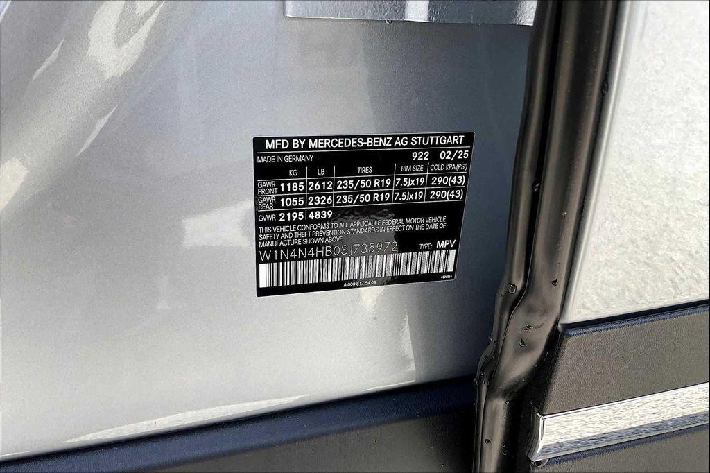new 2025 Mercedes-Benz GLA 250 car, priced at $51,180