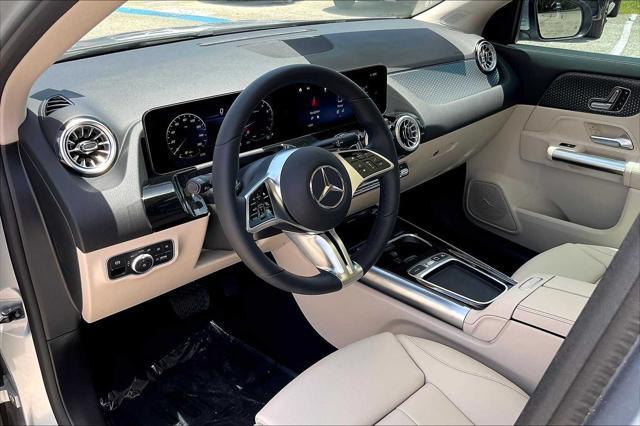 new 2025 Mercedes-Benz GLA 250 car, priced at $51,180